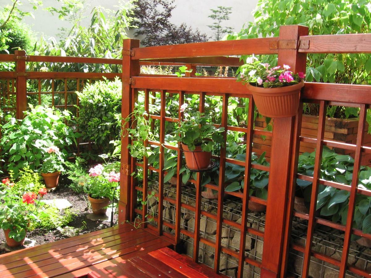 Downtown Garden Isle In Urban Style-Free Parking Apartment Budapest Ngoại thất bức ảnh
